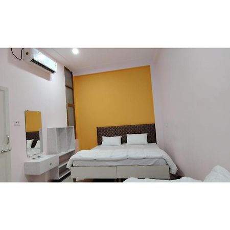 Shree Puram Otel Varanasi Dış mekan fotoğraf