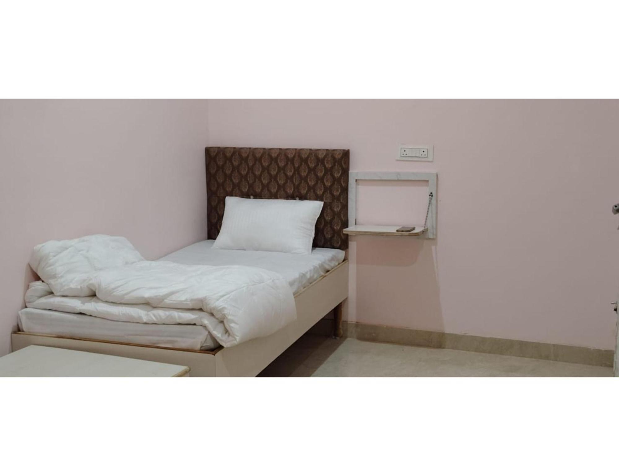 Shree Puram Otel Varanasi Dış mekan fotoğraf